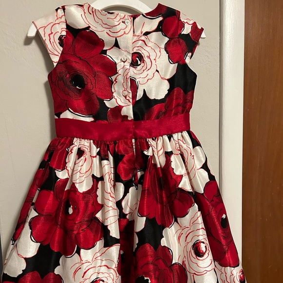Girls Size 6 Special Occasion Dress - Picture 2 of 3